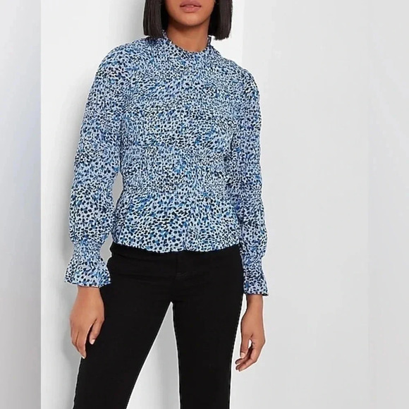 Express NWT Leopard Print Smocked Balloon Sleeve Peplum Top - Picture 2 of 10